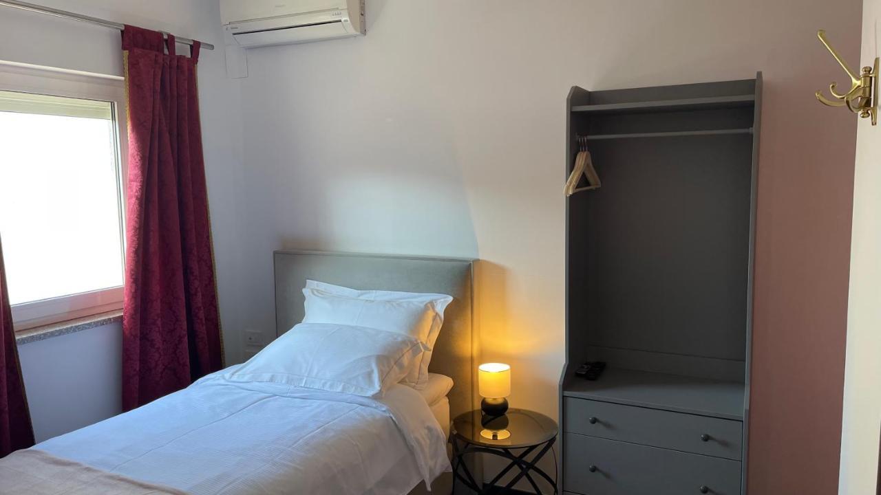 Madonca Rooms & Restaurant Nova Gorica Exteriör bild