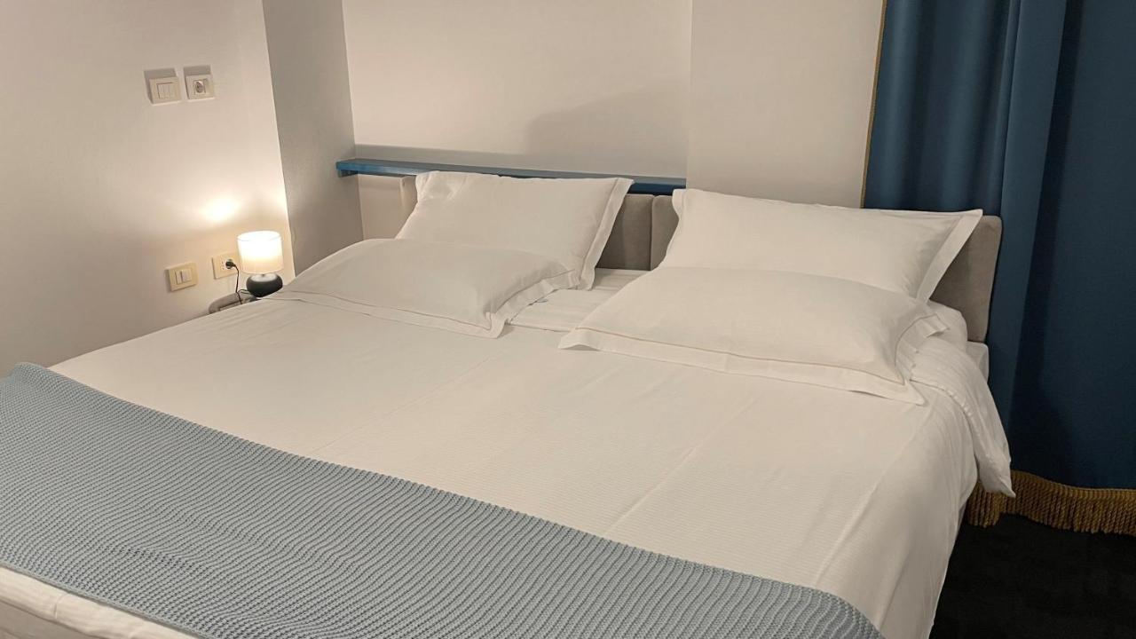Madonca Rooms & Restaurant Nova Gorica Exteriör bild
