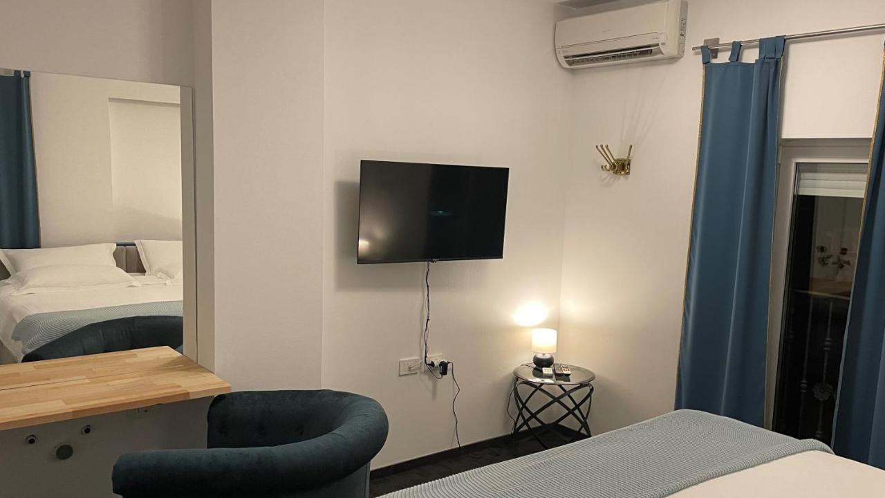 Madonca Rooms & Restaurant Nova Gorica Exteriör bild